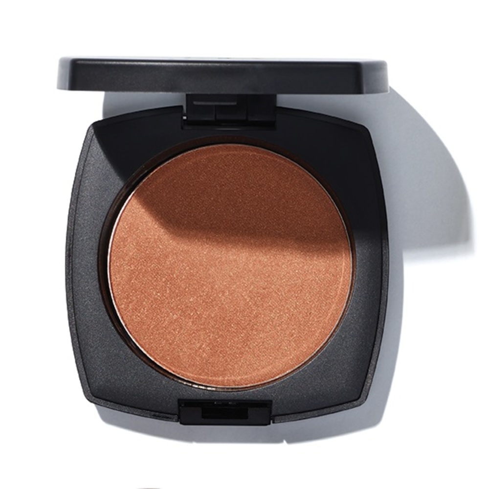 Arbonne glow on bronzer